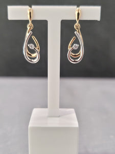 Boucles d'oreilles bicolore en or 9ct et zirconiums 482-118