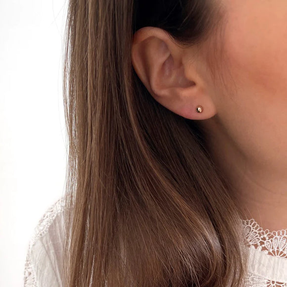 Boucles boules 4mm plaqué or 784-626