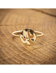 Bague avec pastille froissée de petite taille - 410-8