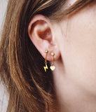 Boucles d'oreilles ZAG asymétriques en acier doré