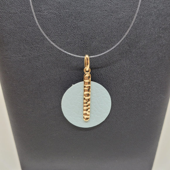 Les Georgettes Pendentif Barrette martelée doré 25mm n°32 avec cuir amande/menthe givré