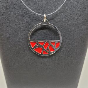 Les Georgettes Pendentif Girafe argenté 30mm n°17 avec cuir noir/rouge vernis